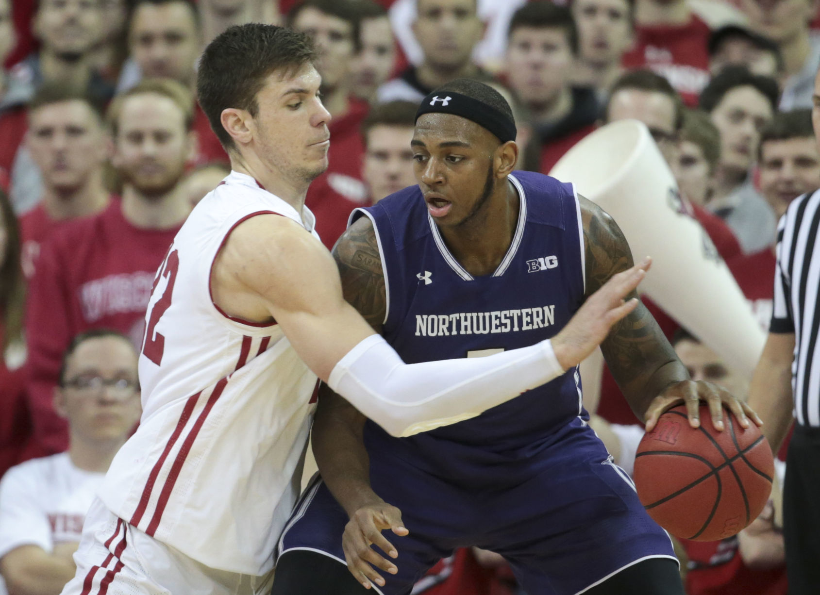 Badgers 62, Wildcats 46